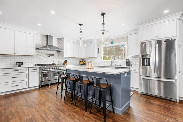 21 Straub Drive, Pleasant Valley, NY 12569