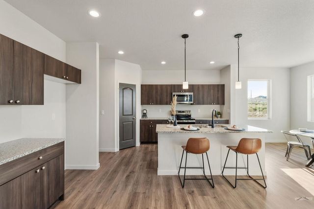 943 E Moonbeam Dr, Pueblo West, CO 81007