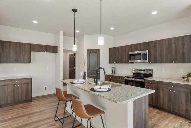 943 E Moonbeam Dr, Pueblo West, CO 81007