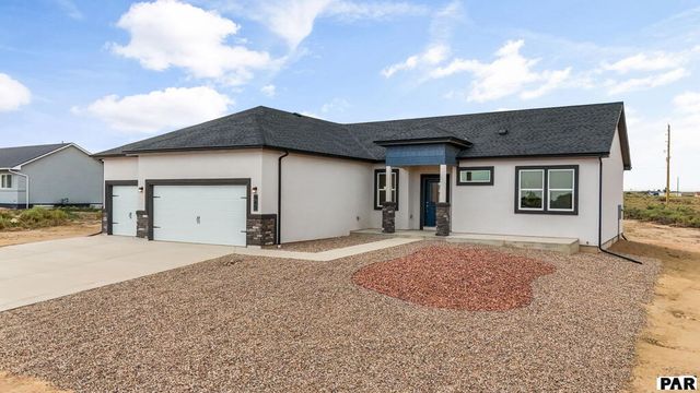 943 E Moonbeam Dr, Pueblo West, CO 81007