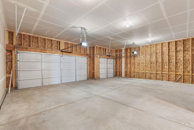 943 E Moonbeam Dr, Pueblo West, CO 81007