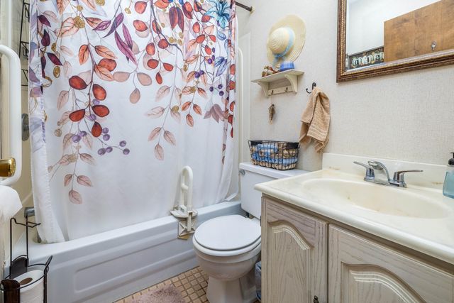 4674 Friar Tuck Circle, Rensselaer, IN 47978