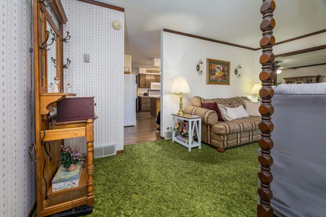 4674 Friar Tuck Circle, Rensselaer, IN 47978