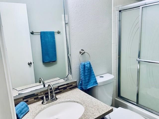 2505 Overland Trail, Dickinson, TX 77539