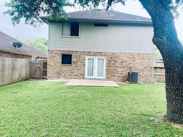 2505 Overland Trail, Dickinson, TX 77539