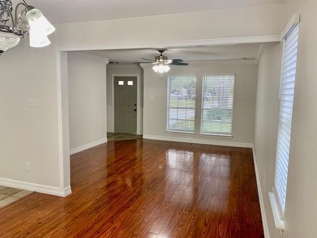 2505 Overland Trail, Dickinson, TX 77539