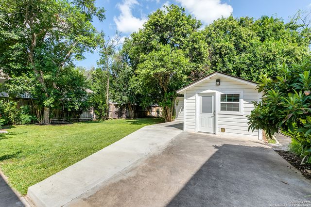 217 corona, San Antonio, TX 78209