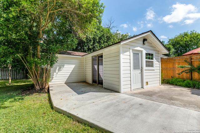 217 corona, San Antonio, TX 78209