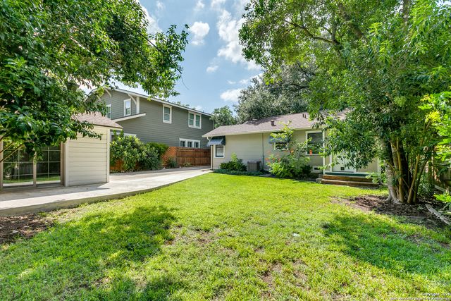 217 corona, San Antonio, TX 78209