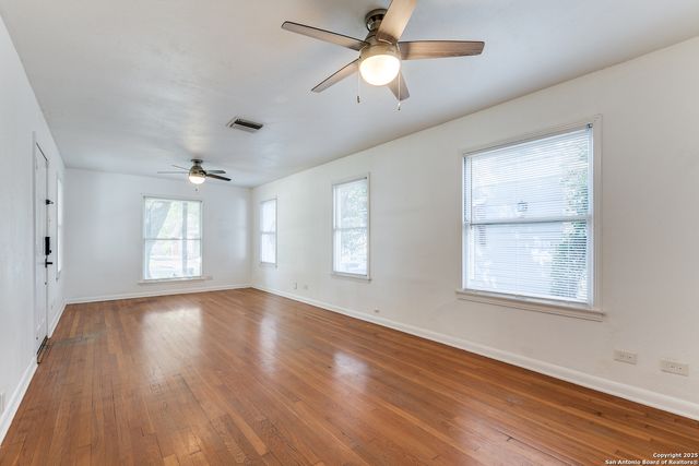 217 corona, San Antonio, TX 78209