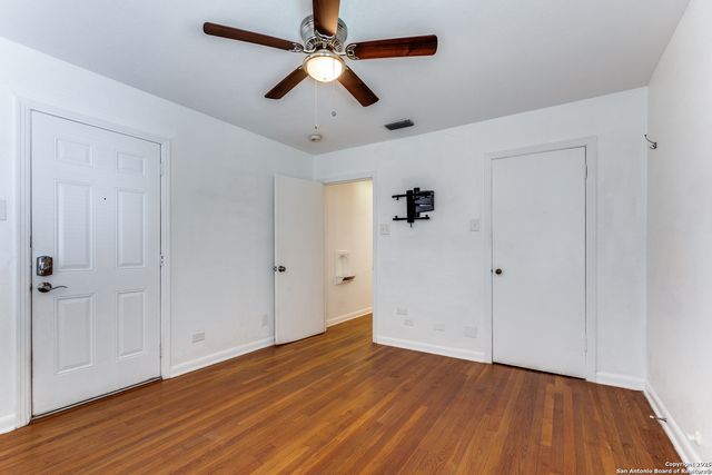 217 corona, San Antonio, TX 78209