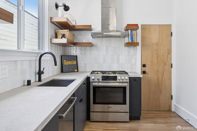 400 Goettingen Street, San Francisco, CA 94134