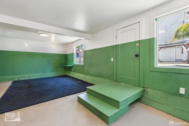400 Goettingen Street, San Francisco, CA 94134