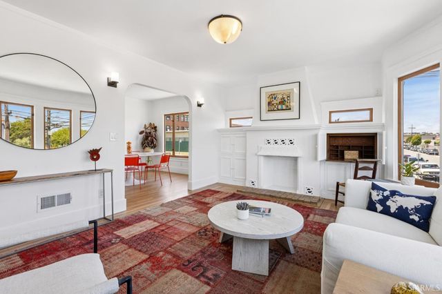 400 Goettingen Street, San Francisco, CA 94134