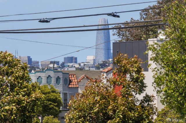 400 Goettingen Street, San Francisco, CA 94134