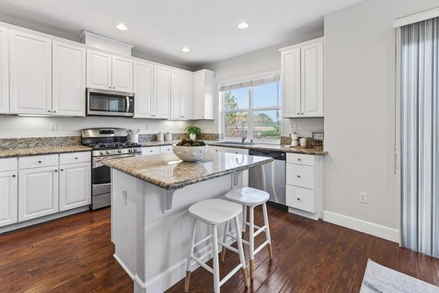 233 Esfahan Court, San Jose, CA 95111