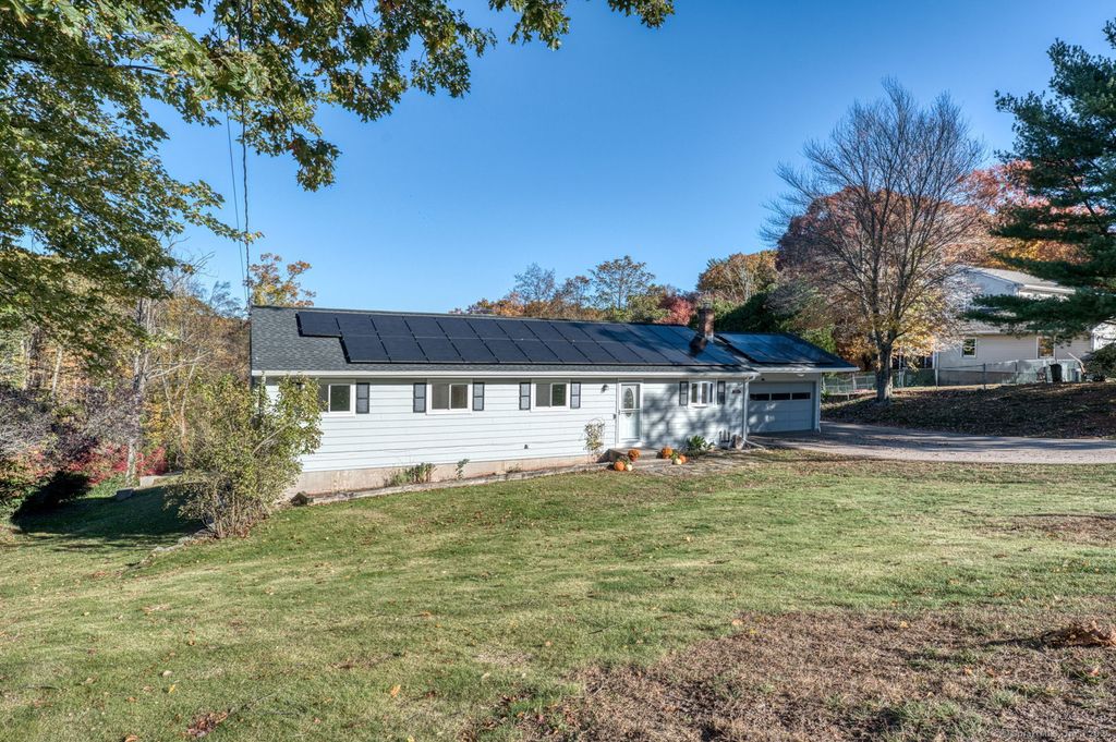 438 Foote Road, Glastonbury, CT 06073