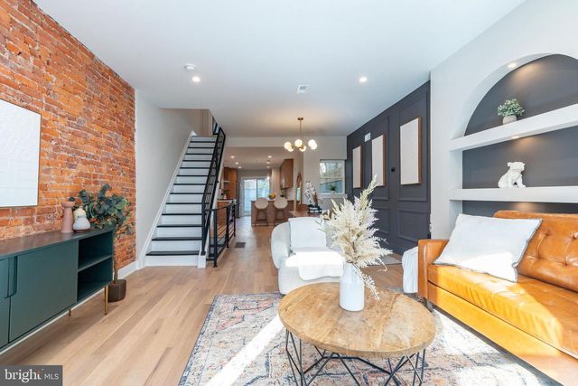 2033 DICKINSON ST, Philadelphia, PA 19146