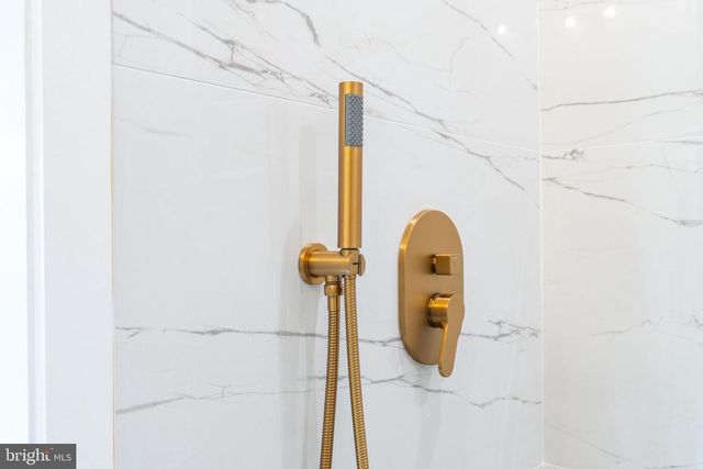 2033 DICKINSON ST, Philadelphia, PA 19146