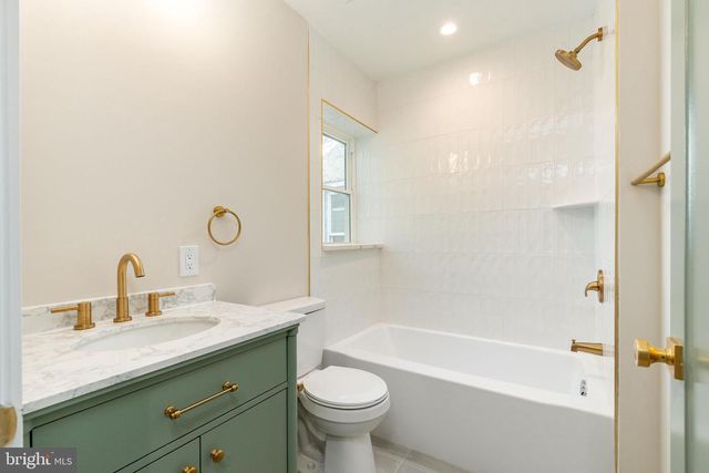 2033 DICKINSON ST, Philadelphia, PA 19146