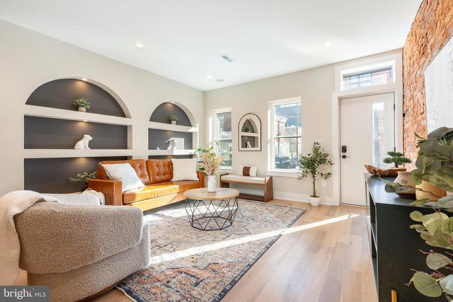 2033 DICKINSON ST, Philadelphia, PA 19146