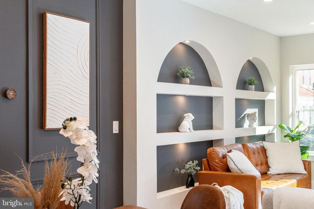 2033 DICKINSON ST, Philadelphia, PA 19146