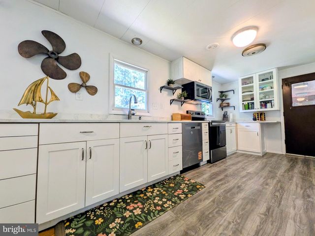 132 PENNICK DR, Stevensville, MD 21666