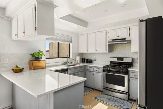 320 W 220th Unit 4, Carson, CA 90745