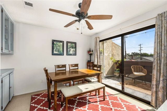 320 W 220th Unit 4, Carson, CA 90745