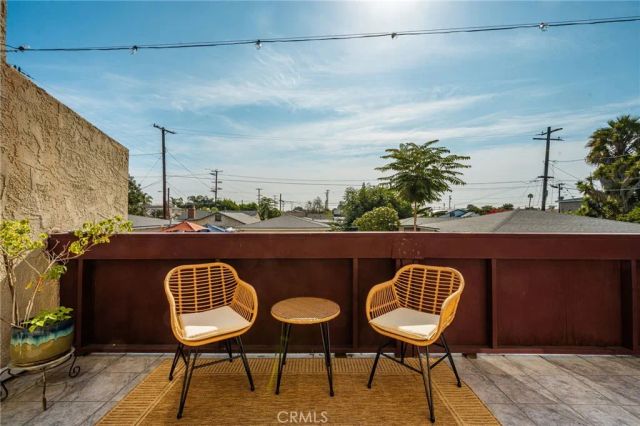 320 W 220th Unit 4, Carson, CA 90745