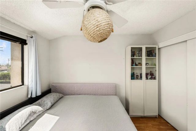 320 W 220th Unit 4, Carson, CA 90745
