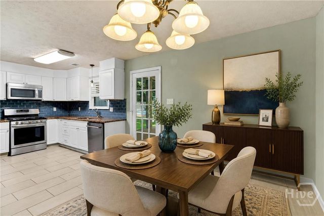 203 Rabbit Hill Road, Richmond Hill, GA 31324