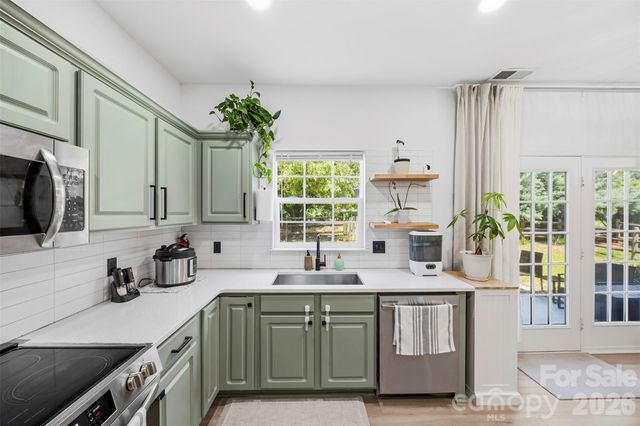 6058 Ironwood Court, Harrisburg, NC 28075