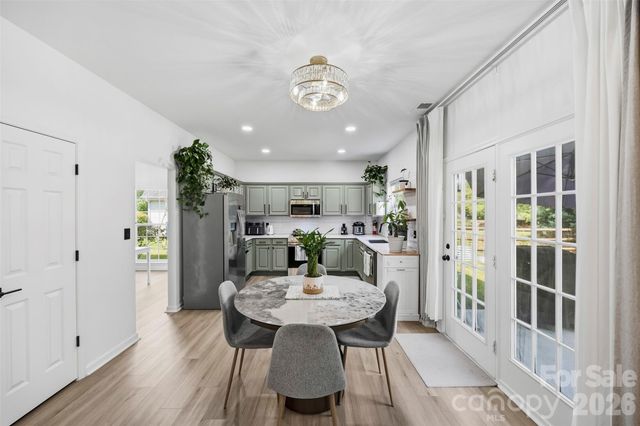 6058 Ironwood Court, Harrisburg, NC 28075