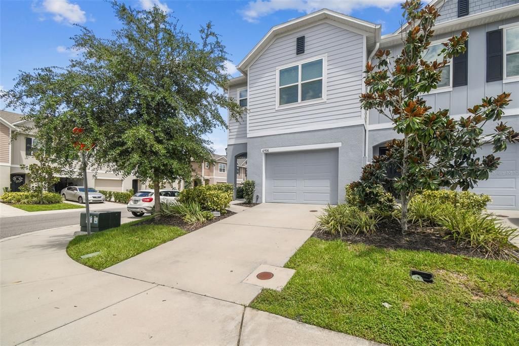 10906 FLYING SQUIRREL AVENUE, Tampa, FL 33610