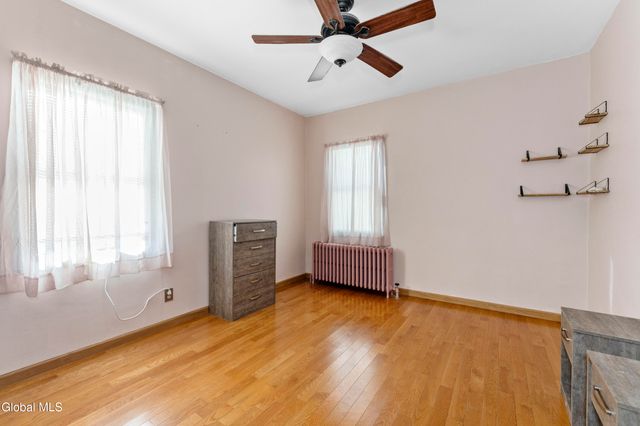 4 Muriel Avenue, East Greenbush, NY 12144