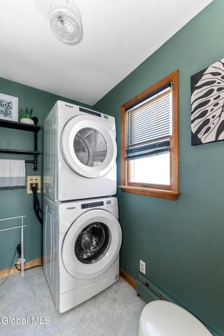 4 Muriel Avenue, East Greenbush, NY 12144