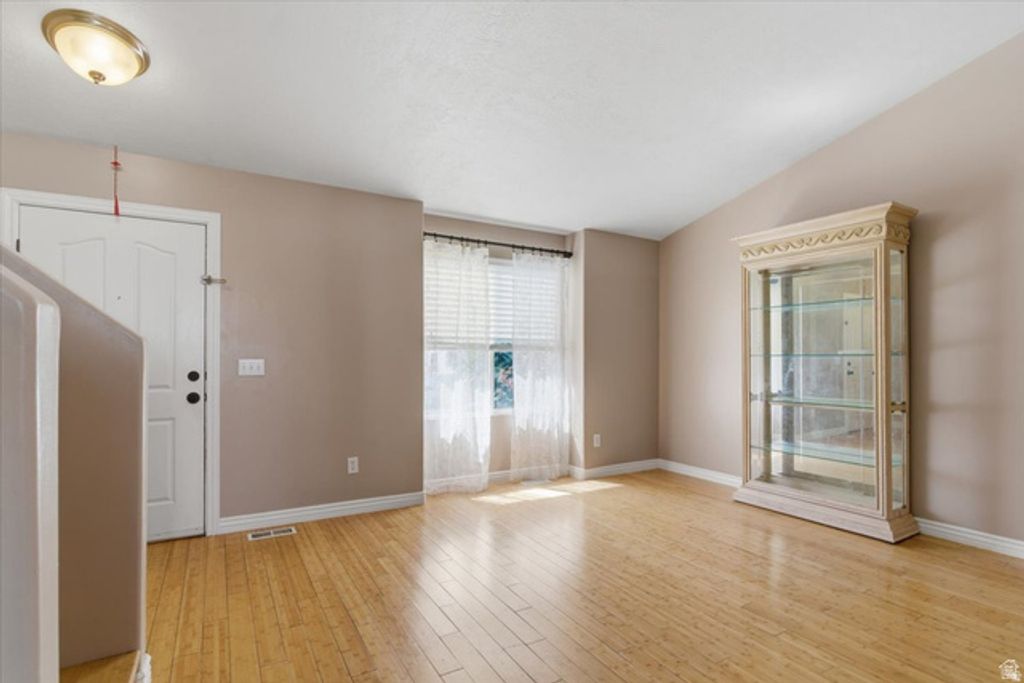 438 W ALFRED DR, Tooele, UT 84074 — photo 2