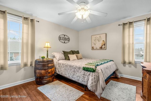 3202 Dunlova Ct, Louisville, KY 40241