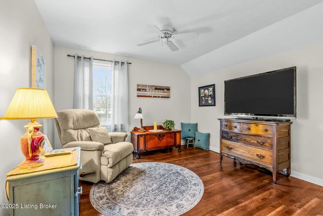 3202 Dunlova Ct, Louisville, KY 40241