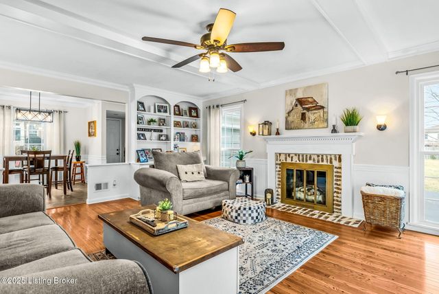 3202 Dunlova Ct, Louisville, KY 40241