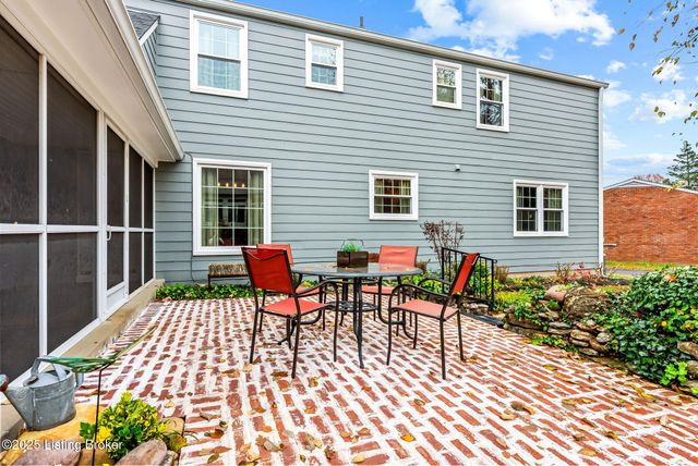 3202 Dunlova Ct, Louisville, KY 40241