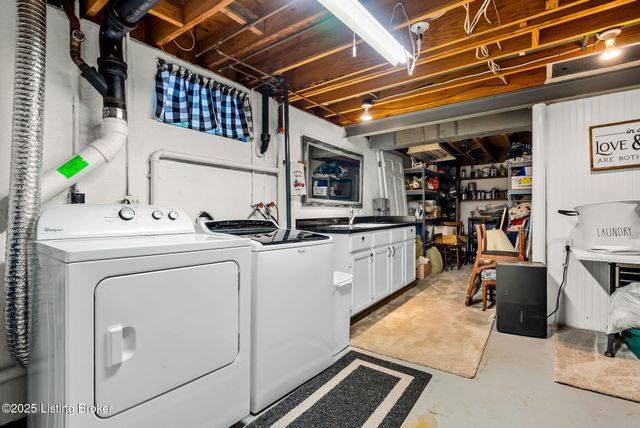 3202 Dunlova Ct, Louisville, KY 40241