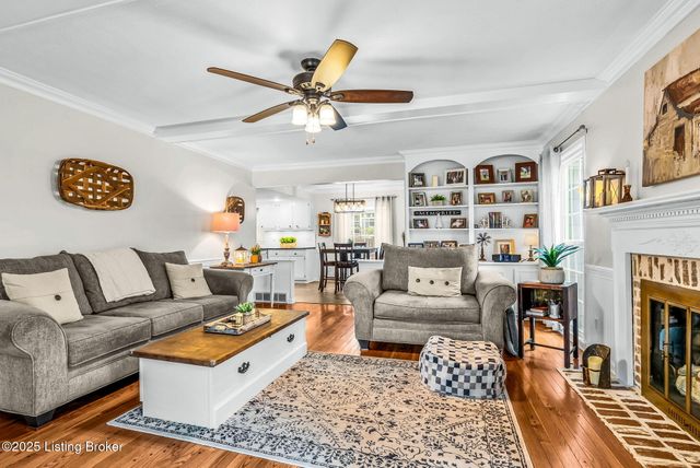 3202 Dunlova Ct, Louisville, KY 40241