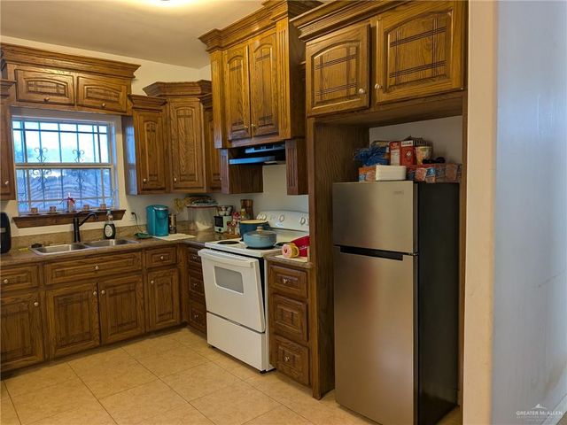 415 N Katrina Drive, La Joya, TX 78560