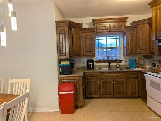 415 N Katrina Drive, La Joya, TX 78560