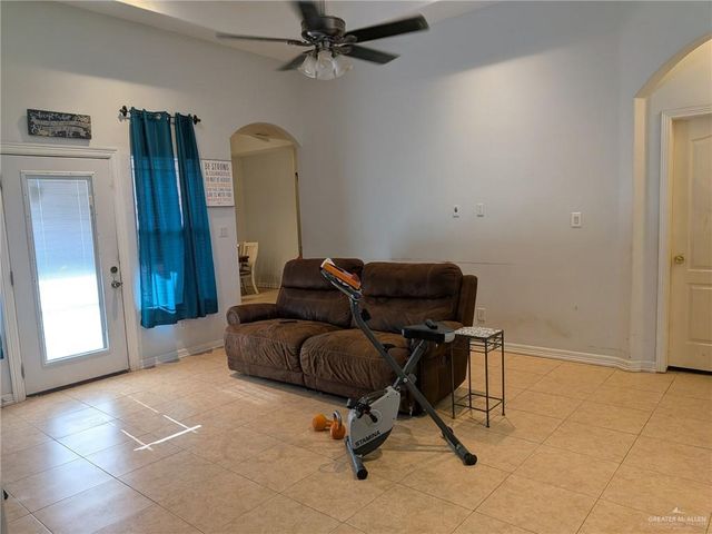 415 N Katrina Drive, La Joya, TX 78560