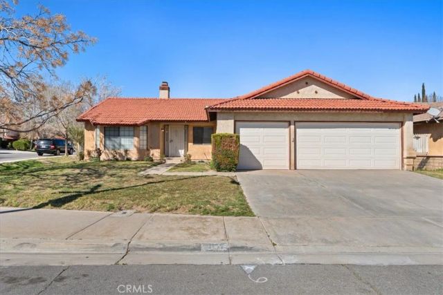 2037 W Avenue P8, Palmdale, CA 93551