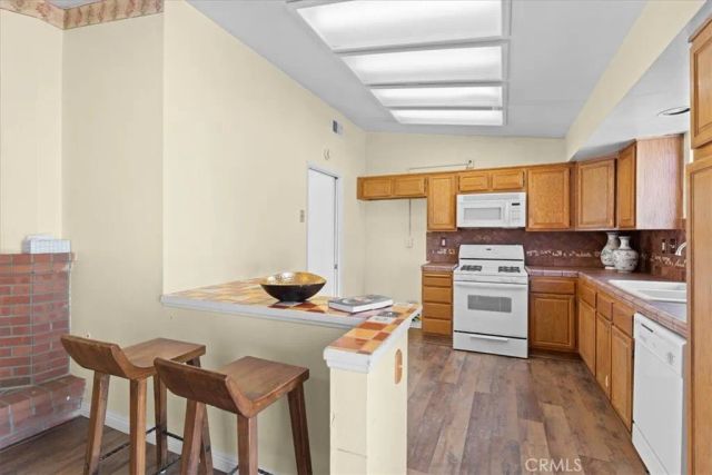 2037 W Avenue P8, Palmdale, CA 93551