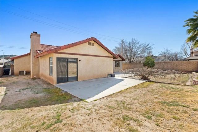 2037 W Avenue P8, Palmdale, CA 93551